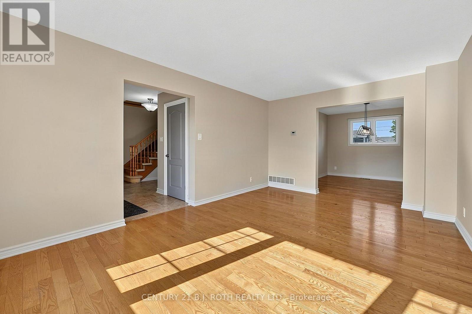104 Woodside Drive, Orillia, Ontario L3V 7N7 - Photo 16 - S13702042