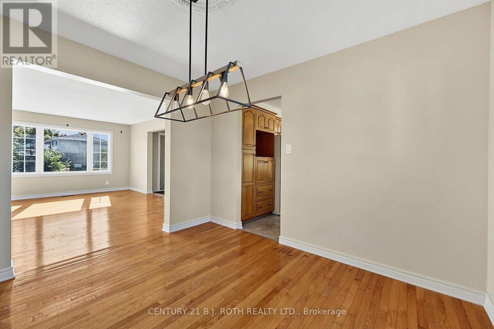 104 Woodside Drive, Orillia, Ontario L3V 7N7 - Photo 19 - S13702042