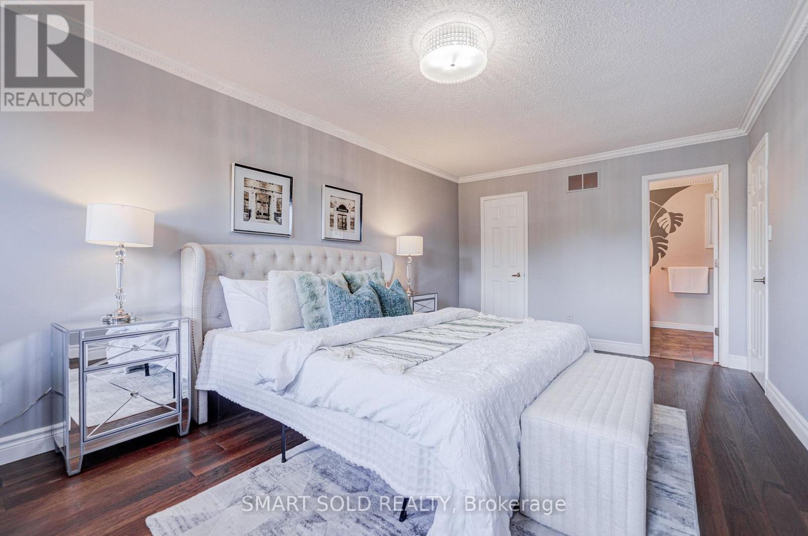 5818 Turney Drive, Mississauga, Ontario  L5M 2R8 - Photo 21 - W13703092