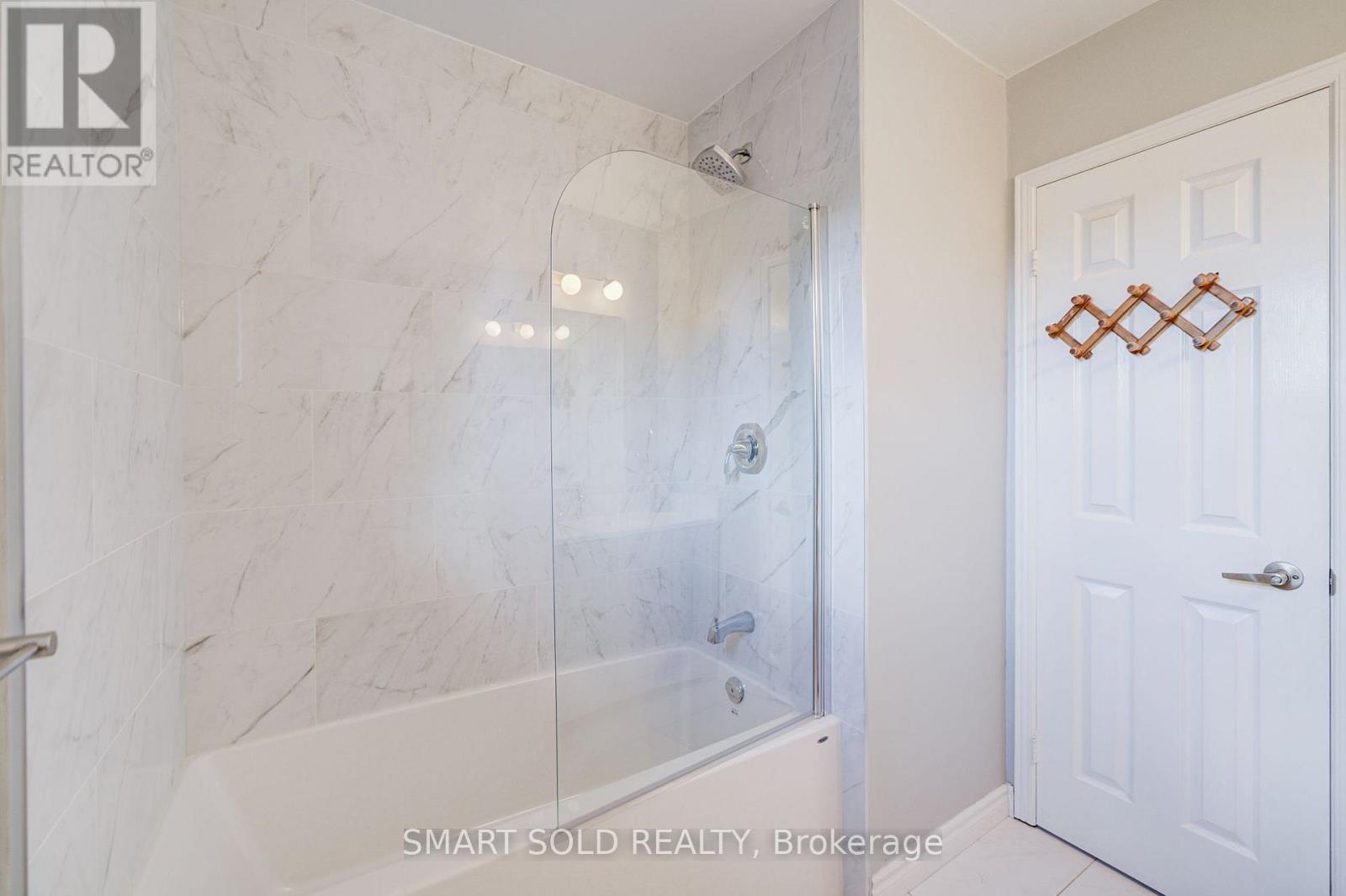 5818 Turney Drive, Mississauga, Ontario  L5M 2R8 - Photo 36 - W13703092