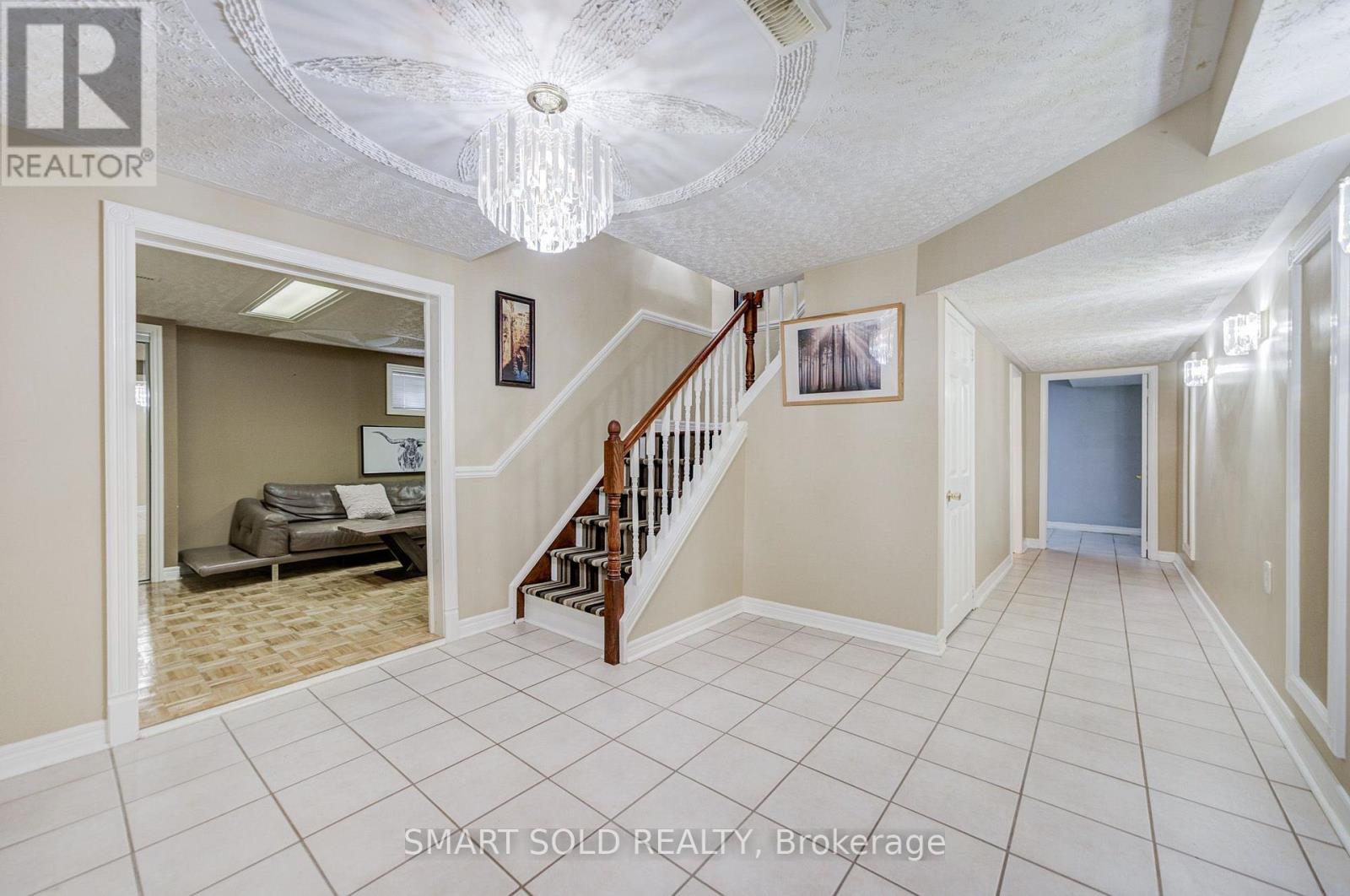 5818 Turney Drive, Mississauga, Ontario  L5M 2R8 - Photo 37 - W13703092