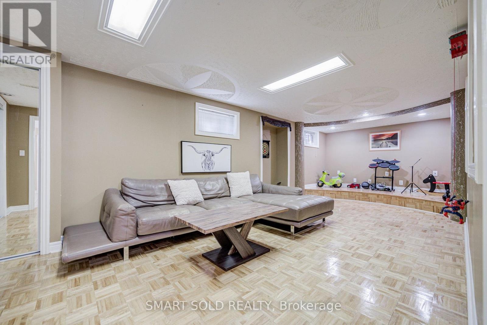 5818 Turney Drive, Mississauga, Ontario  L5M 2R8 - Photo 38 - W13703092