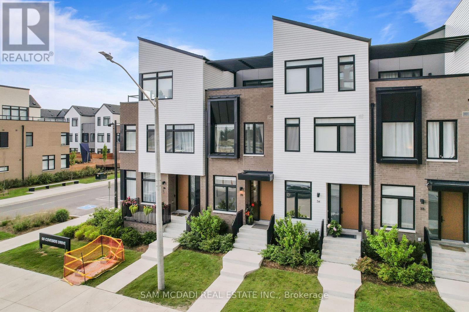 35 - 50 COVESIDE DRIVE, Mississauga, Ontario