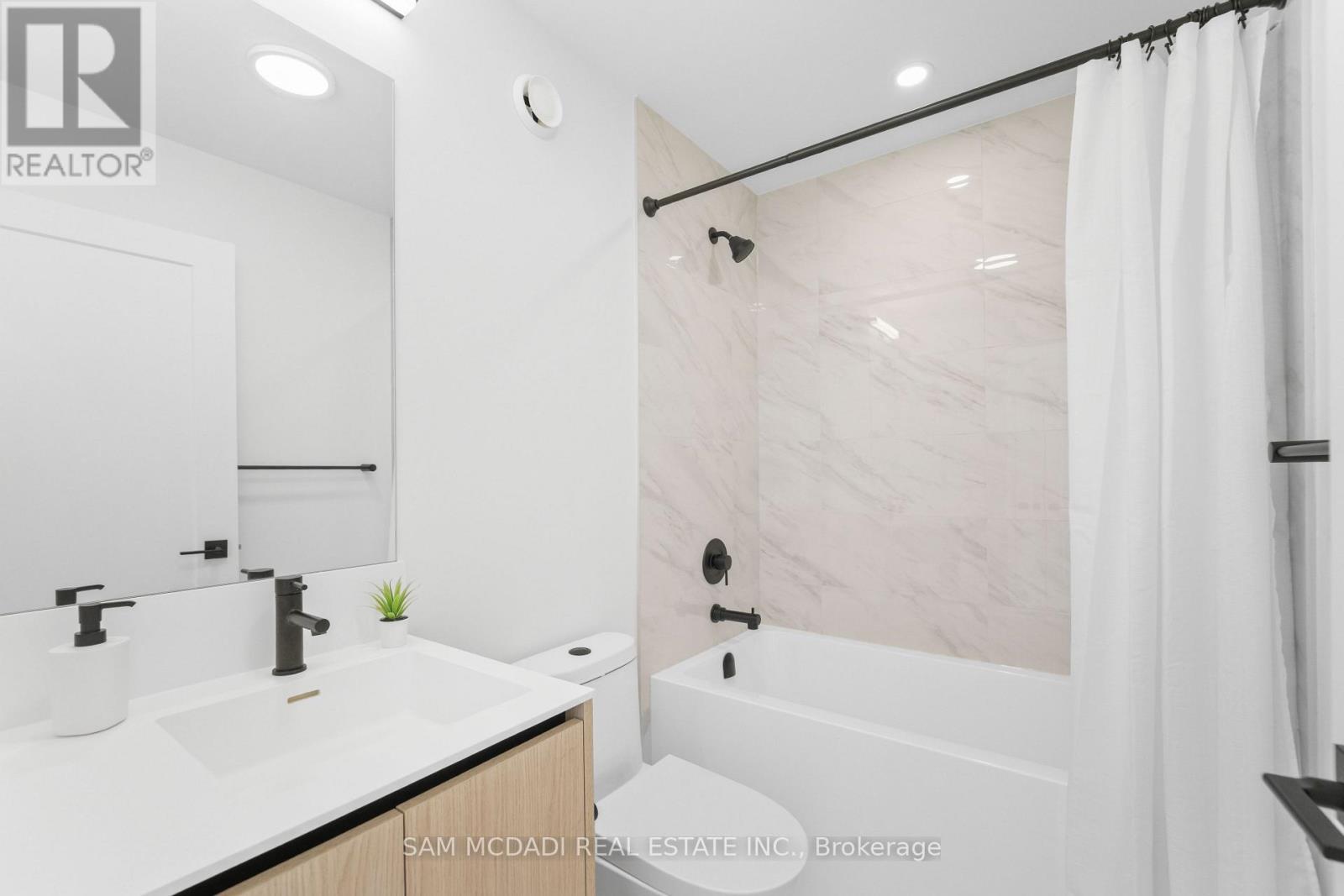 35 - 50 Coveside Drive, Mississauga, Ontario L5H 0B2 - Photo 30 - W13703120