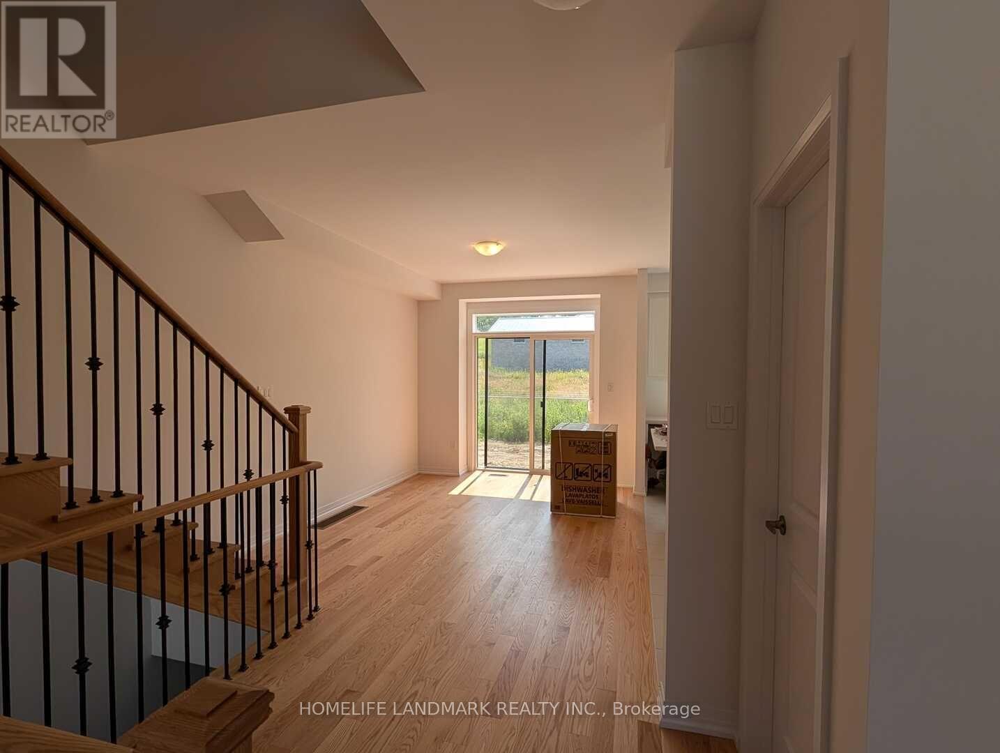 460 Jack Wilford Way, Woodstock, Ontario N4S 0G4 - Photo 5 - X13703110