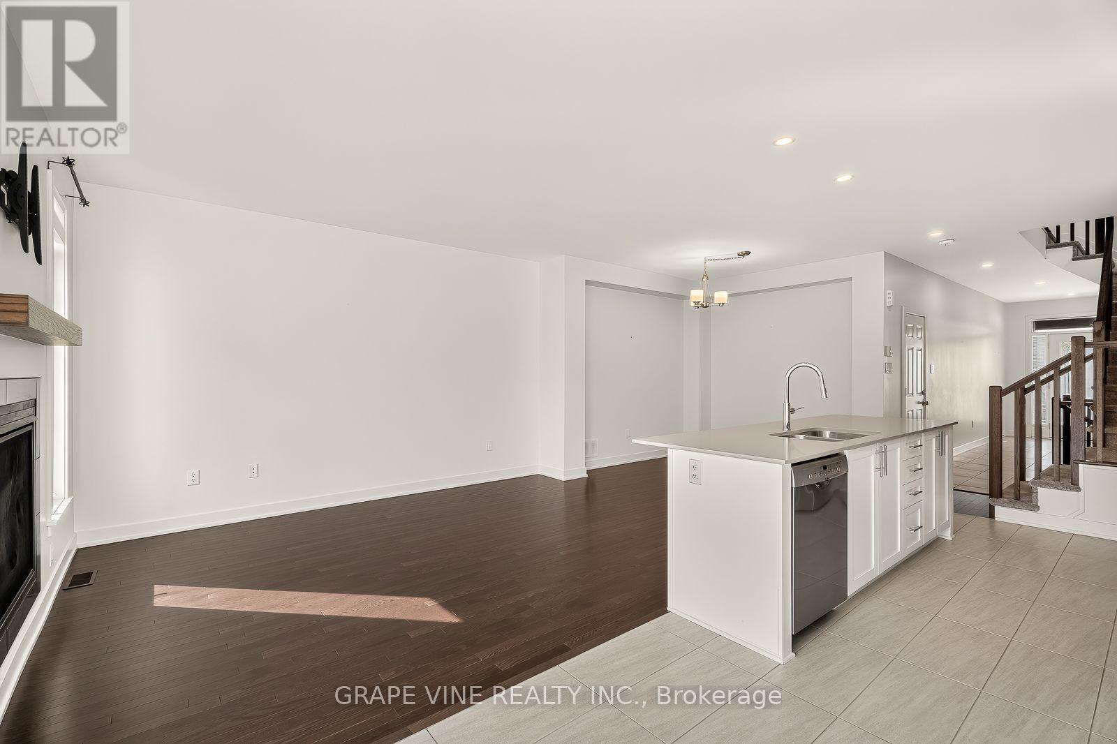 629 Knotridge Street, Ottawa, Ontario  K1W 0N7 - Photo 17 - X13703140