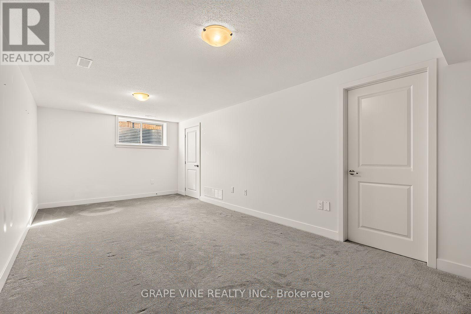 629 Knotridge Street, Ottawa, Ontario  K1W 0N7 - Photo 32 - X13703140