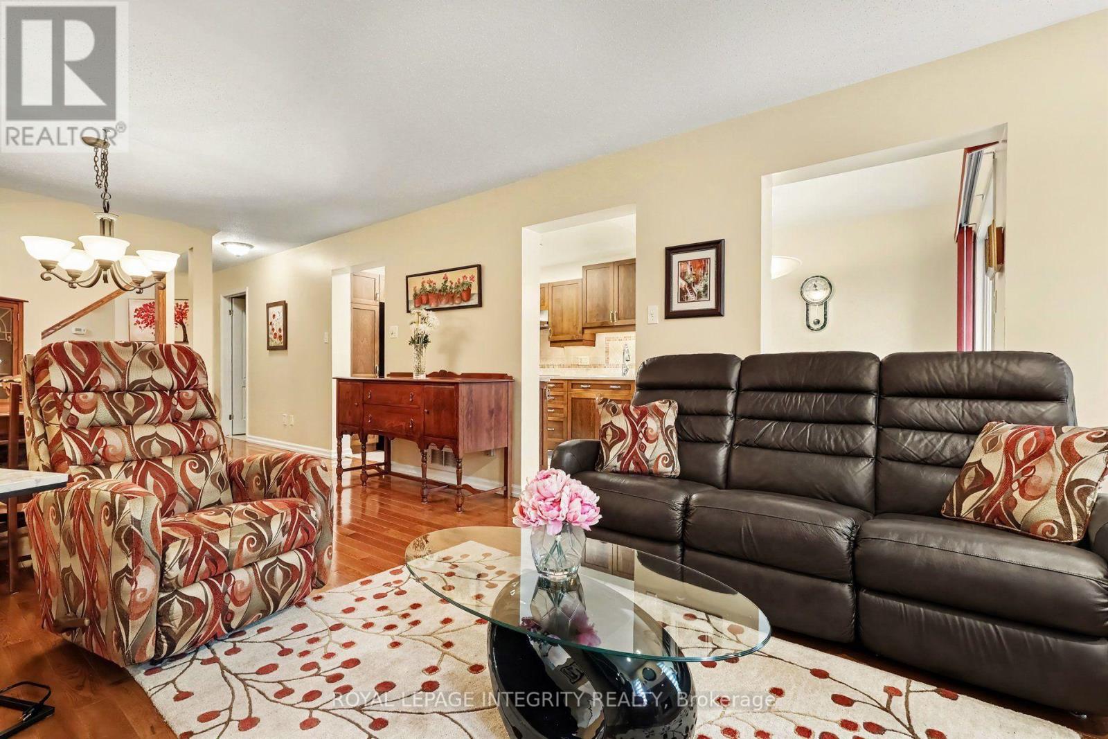 16 Streamwood Lane, Ottawa, Ontario  K1T 3R1 - Photo 7 - X13703158