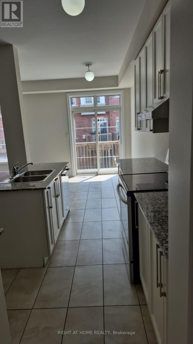133 Allegranza Avenue, Vaughan, Ontario  L4H 4S1 - Photo 10 - N13703142