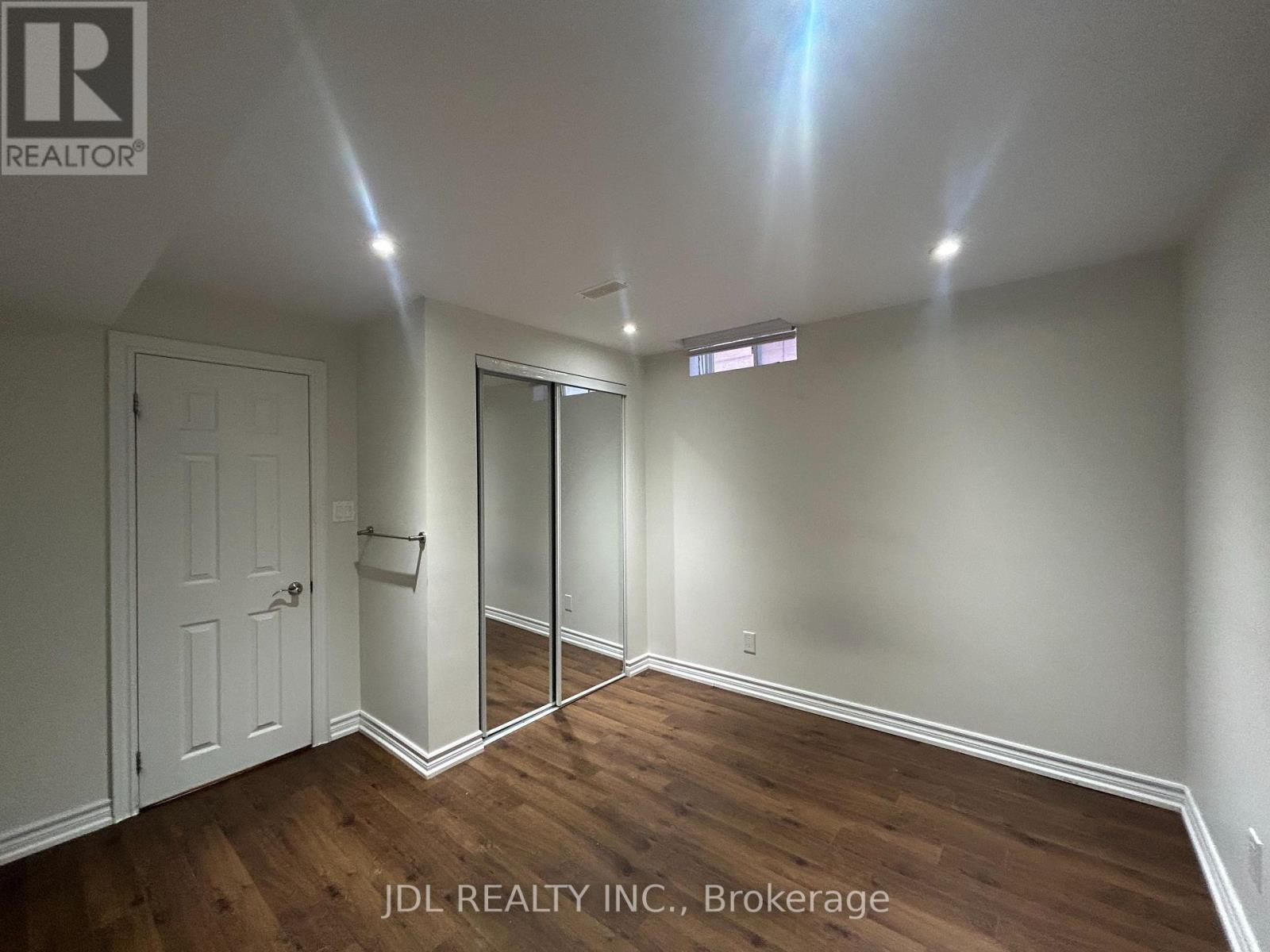 Entire Two-Bedroom Bsmt - 36 Bendamere Cre Crescent, Markham, Ontario L3P 6Y1 - Photo 4 - N13703150