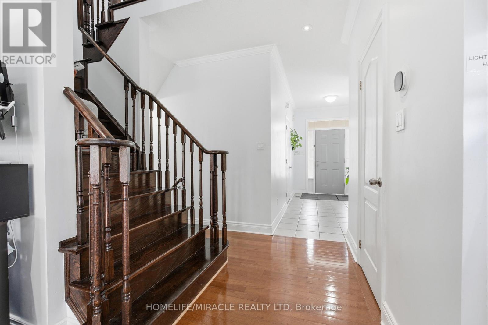 243 Venice Gate Drive, Vaughan, Ontario L4H 0G1 - Photo 17 - N13703156