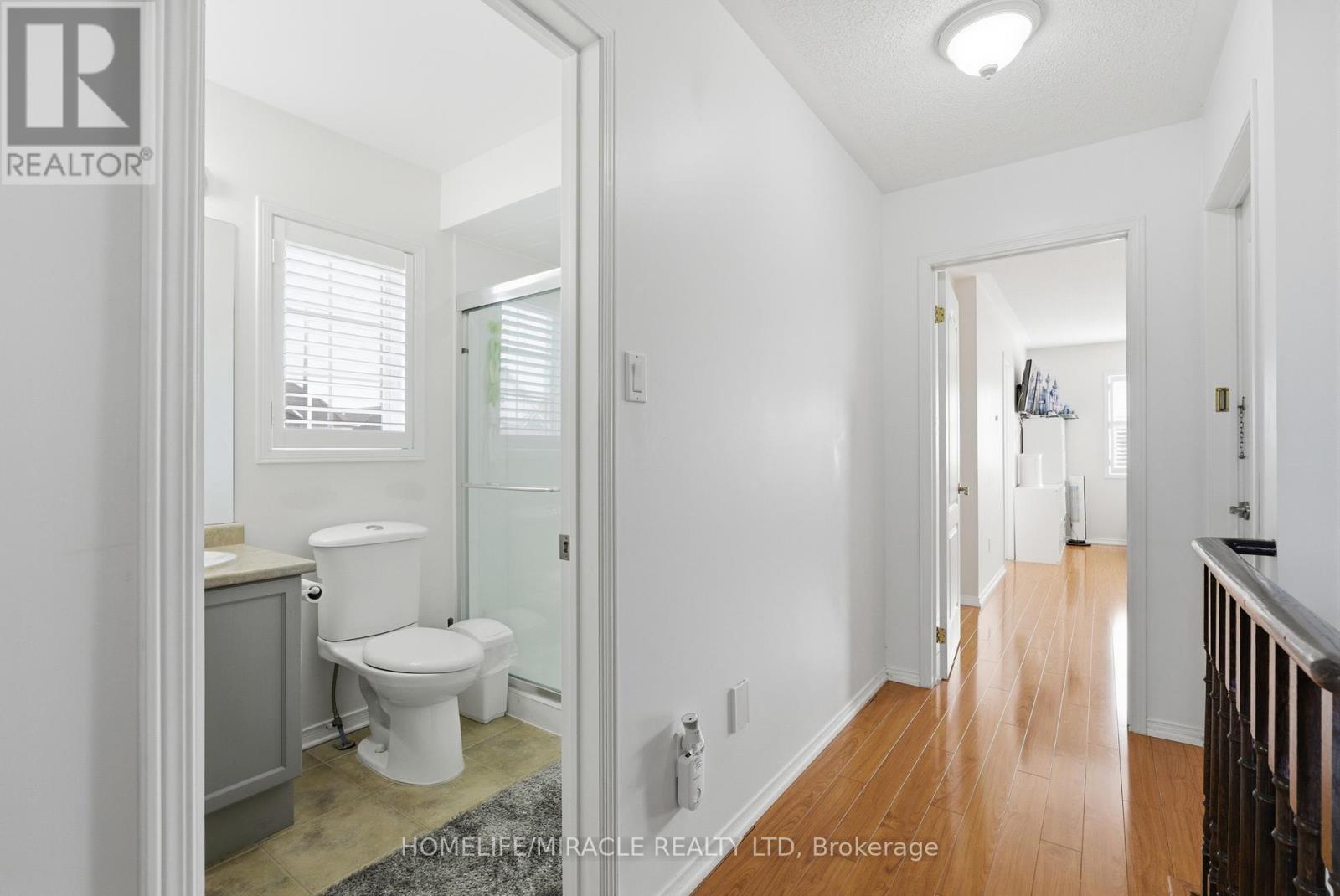 243 Venice Gate Drive, Vaughan, Ontario L4H 0G1 - Photo 19 - N13703156