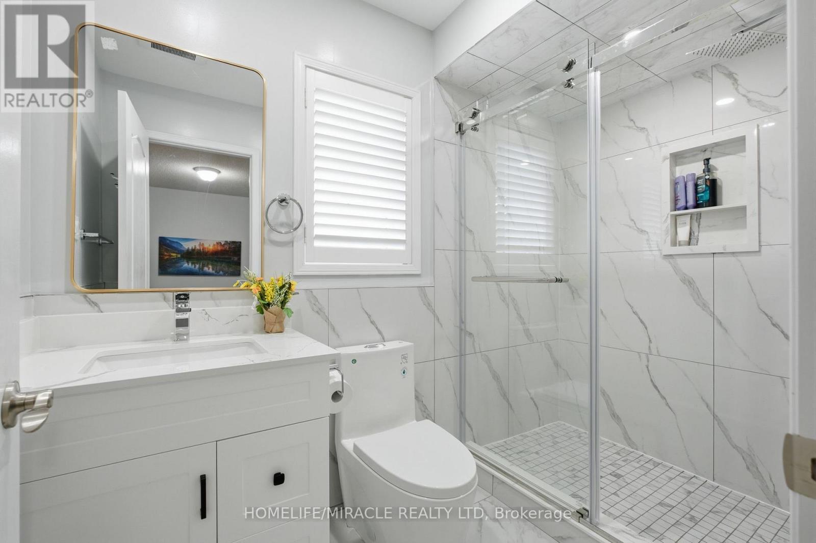 243 Venice Gate Drive, Vaughan, Ontario L4H 0G1 - Photo 20 - N13703156