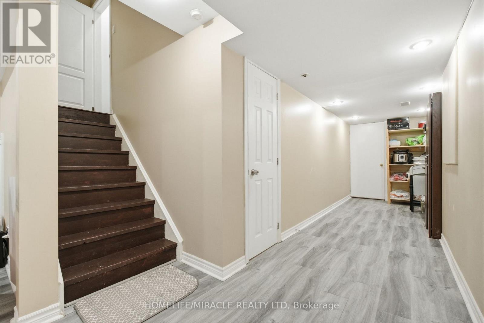 243 Venice Gate Drive, Vaughan, Ontario L4H 0G1 - Photo 33 - N13703156