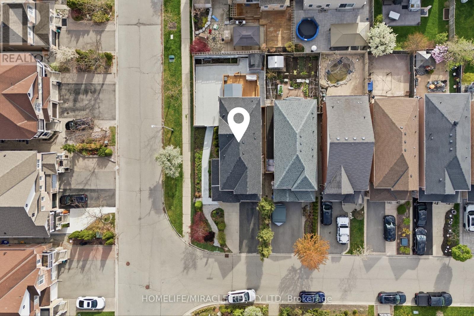 243 Venice Gate Drive, Vaughan, Ontario L4H 0G1 - Photo 47 - N13703156
