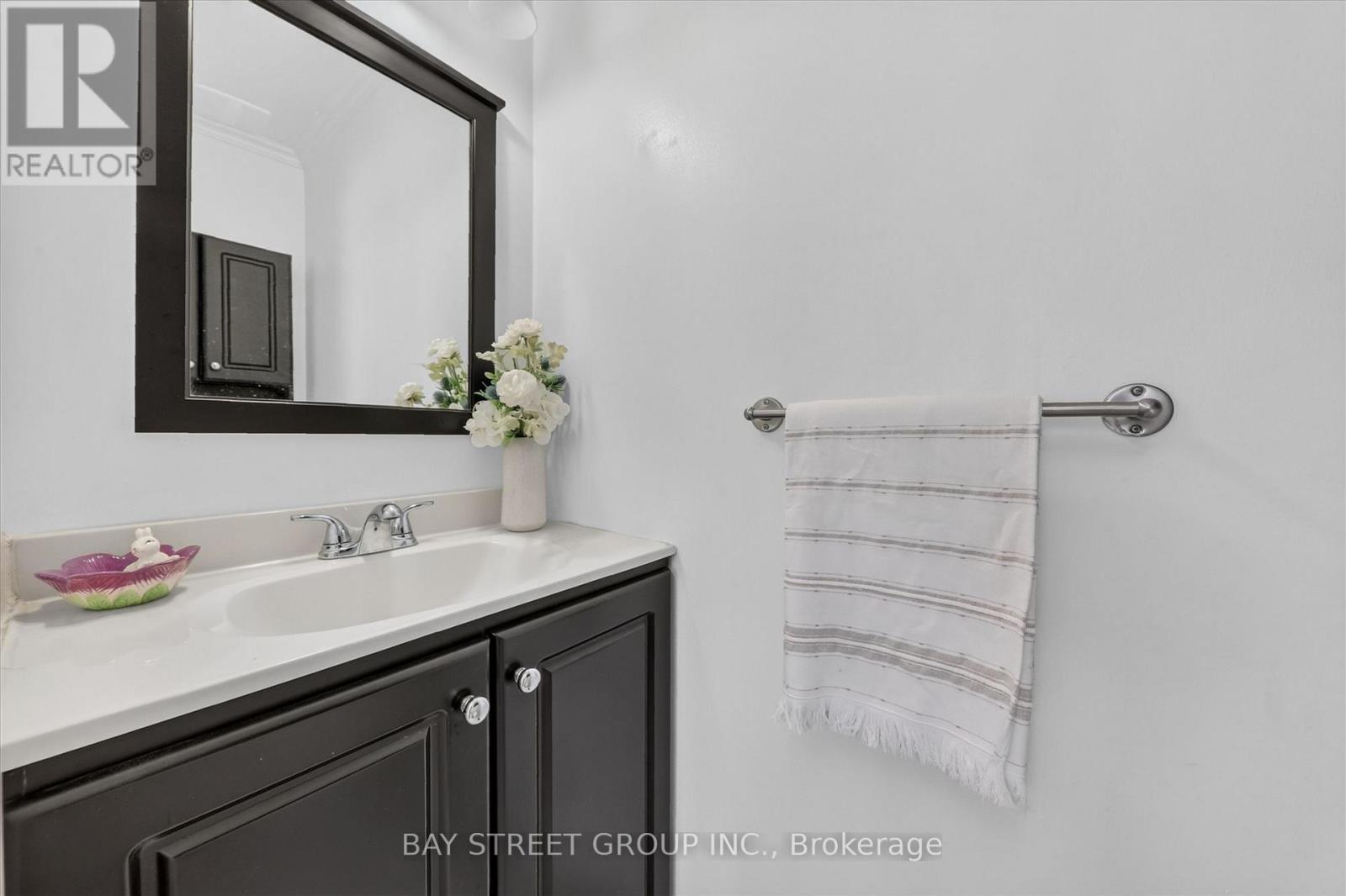 95 Tineta Crescent, Toronto, Ontario M1S 2Y5 - Photo 12 - E13703000