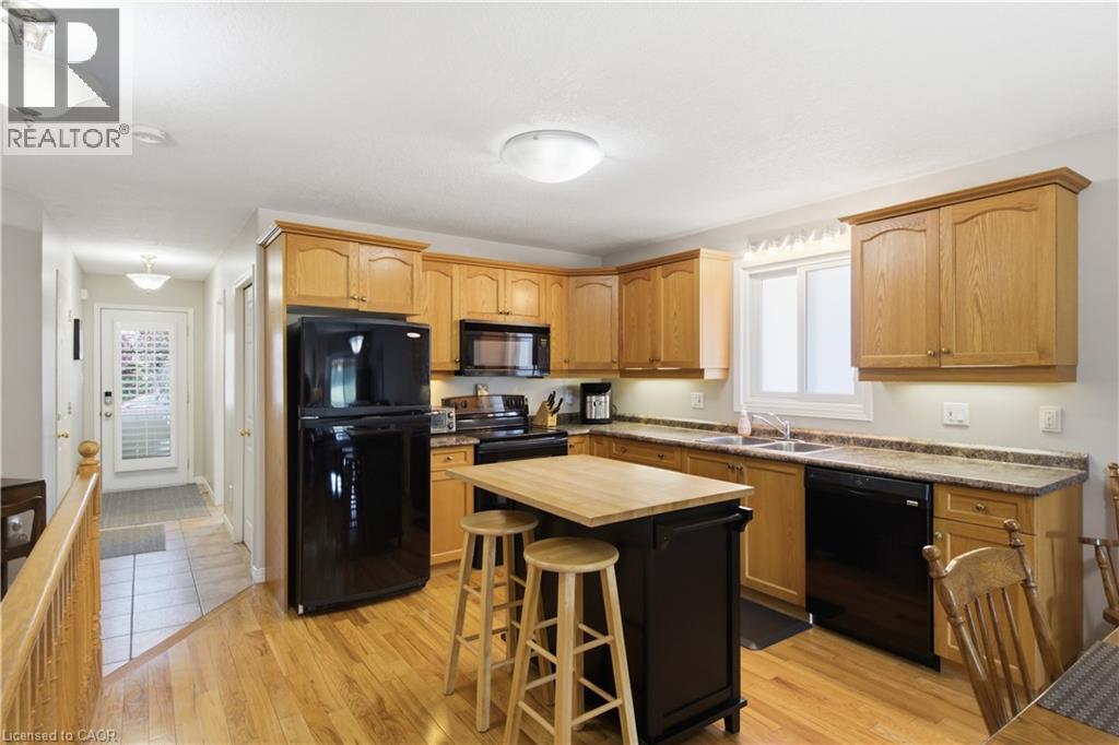 138 Stiefelmeyer Crescent, Baden, Ontario  N3A 4L4 - Photo 8 - 40849200