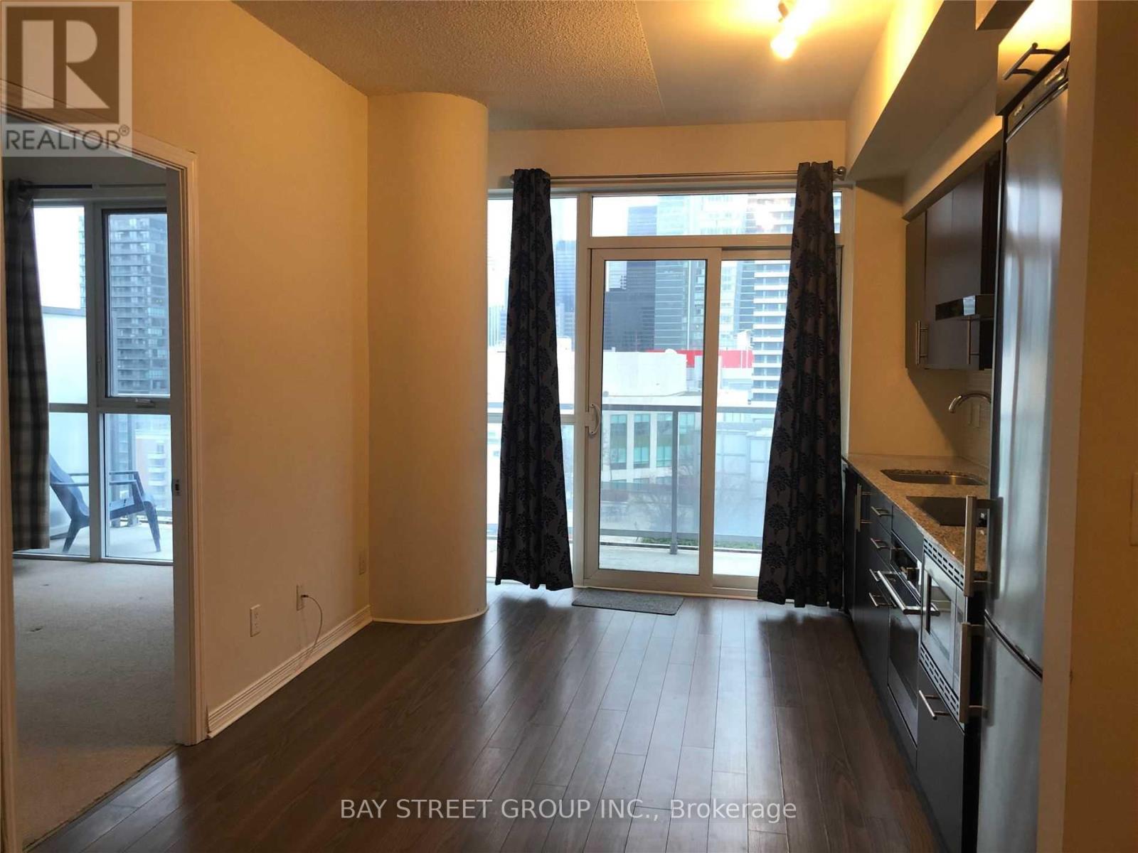 2217 - 352 Front Street W, Toronto, Ontario  M5V 1B5 - Photo 8 - C13703216
