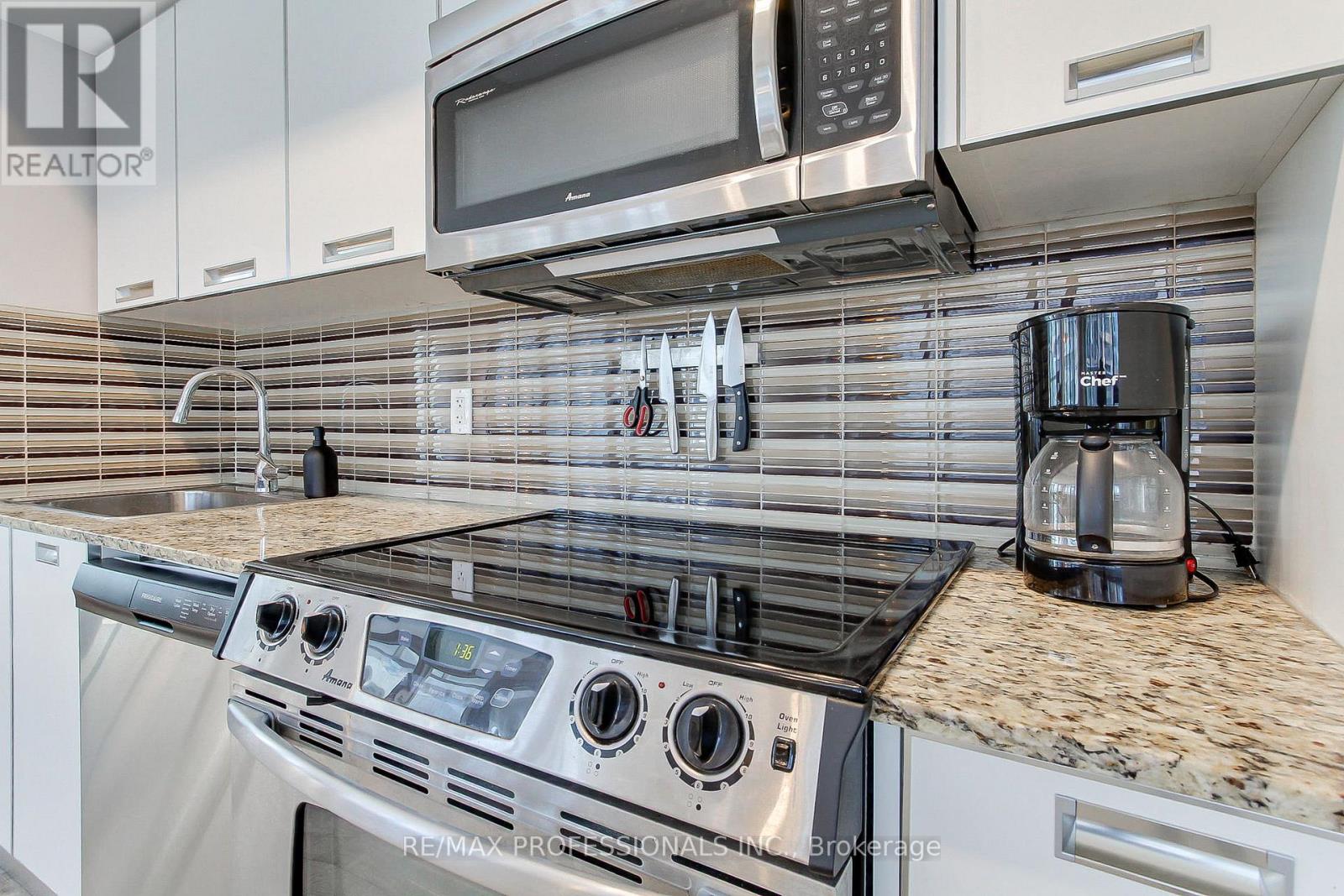 710 - 33 Charles Street E, Toronto, Ontario  M4Y 0A2 - Photo 12 - C13703222