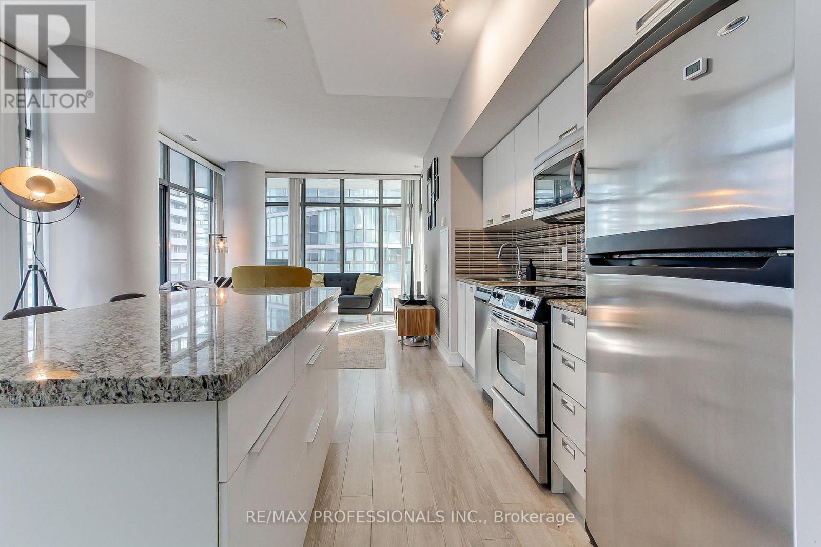 710 - 33 Charles Street E, Toronto, Ontario  M4Y 0A2 - Photo 13 - C13703222