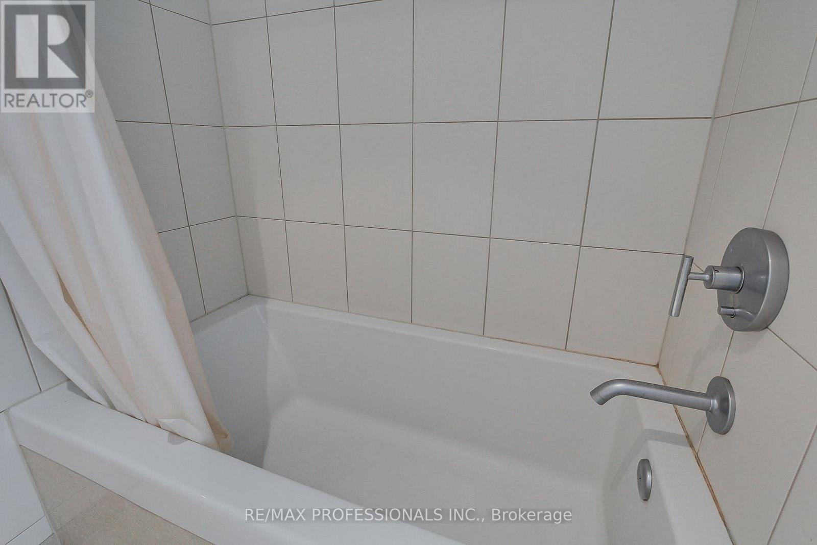 710 - 33 Charles Street E, Toronto, Ontario  M4Y 0A2 - Photo 25 - C13703222