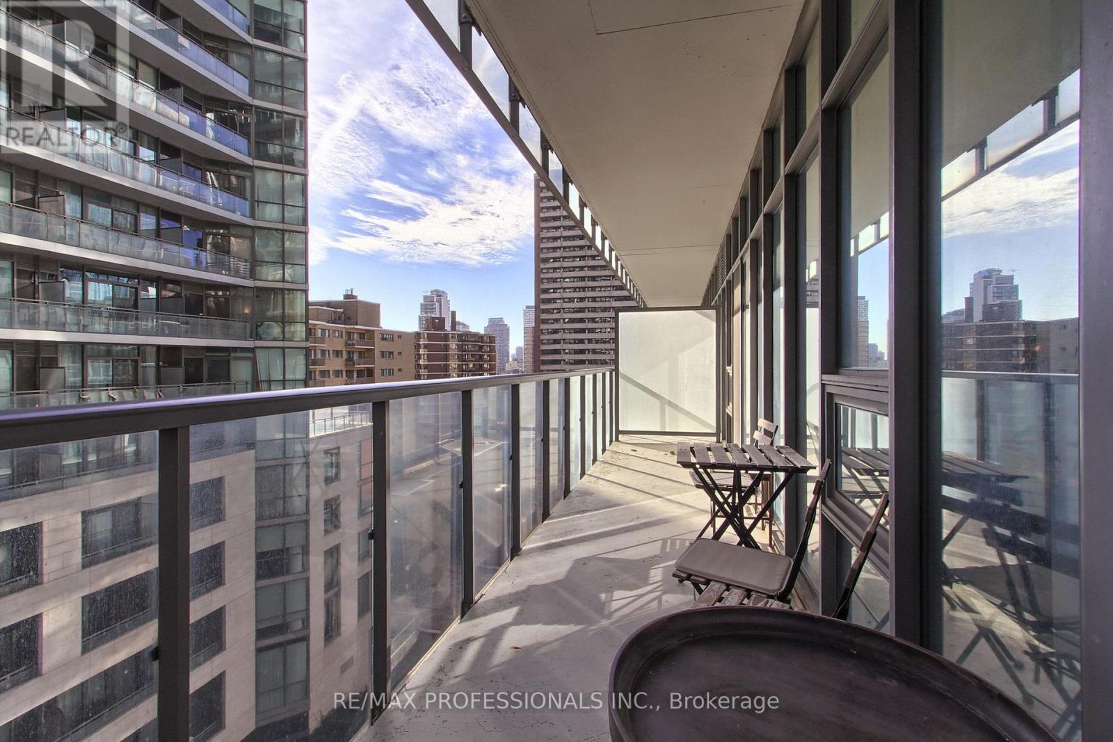 710 - 33 Charles Street E, Toronto, Ontario  M4Y 0A2 - Photo 30 - C13703222