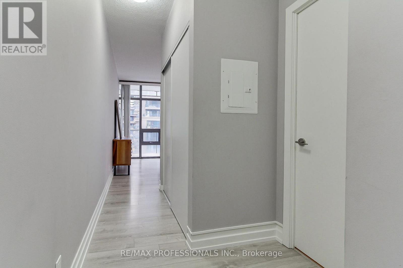 710 - 33 Charles Street E, Toronto, Ontario  M4Y 0A2 - Photo 8 - C13703222