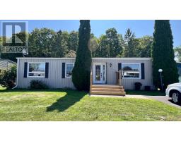 31 CORNER BROOK TRAIL, Innisfil, Ontario