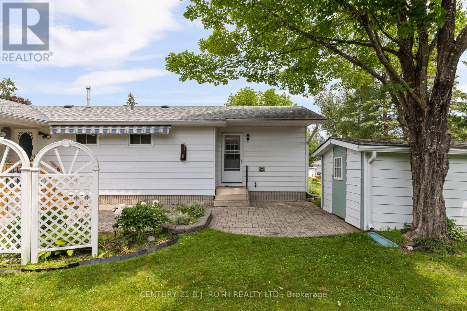 19 Maple Crescent, Oro-Medonte, Ontario  L0L 1T0 - Photo 16 - S13703198