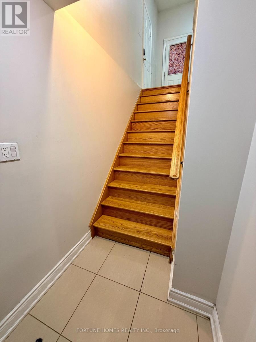 9 PADDINGTON ROAD, Brampton, Ontario