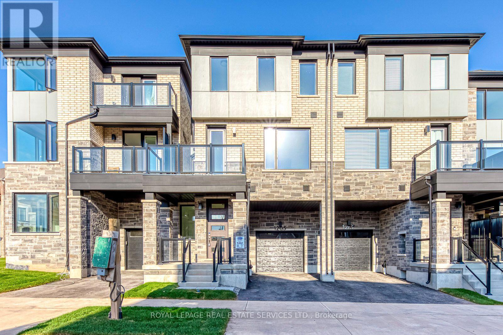 1205 POPPY GARDENS, Oakville, Ontario