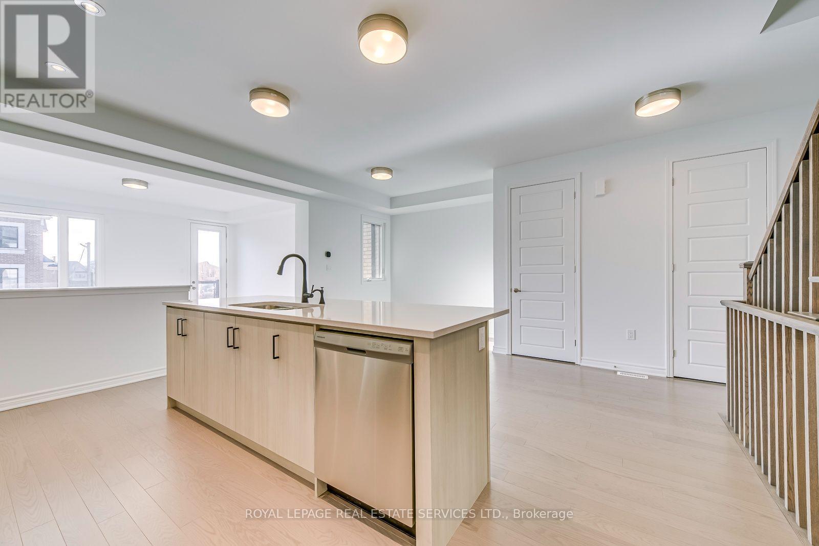1205 Poppy Gardens, Oakville, Ontario  L6M 7Y3 - Photo 12 - W13703192