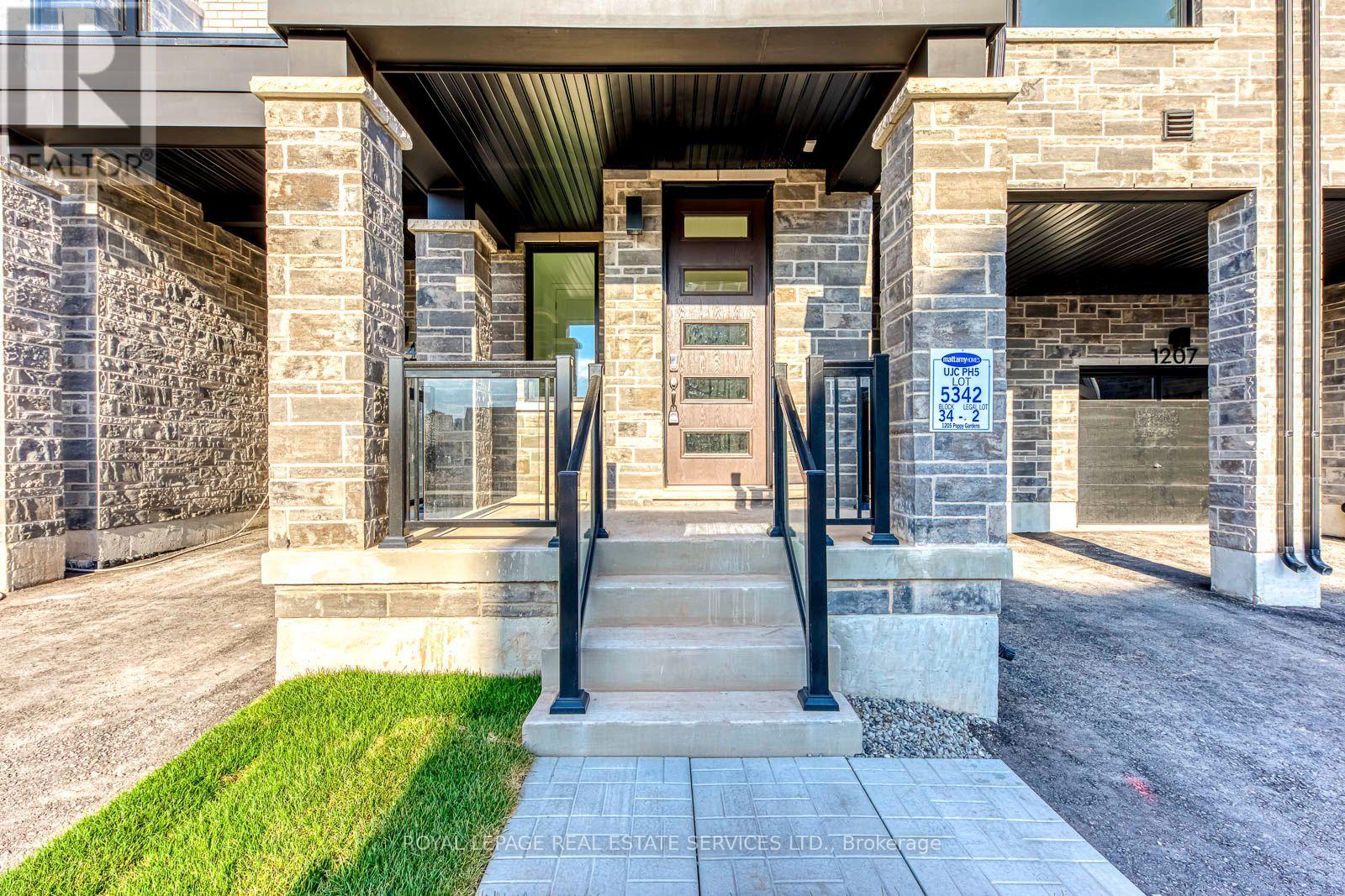 1205 Poppy Gardens, Oakville, Ontario  L6M 7Y3 - Photo 2 - W13703192