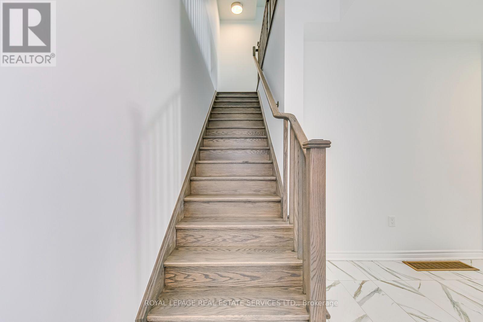 1205 Poppy Gardens, Oakville, Ontario  L6M 7Y3 - Photo 6 - W13703192