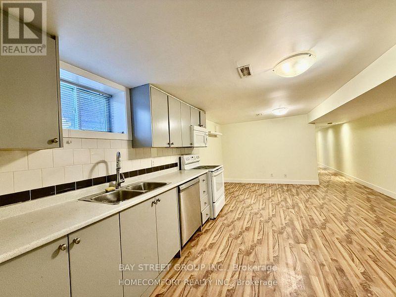 Lower - 178 Rosemount Avenue, Toronto, Ontario  M6H 2M9 - Photo 5 - W13703220
