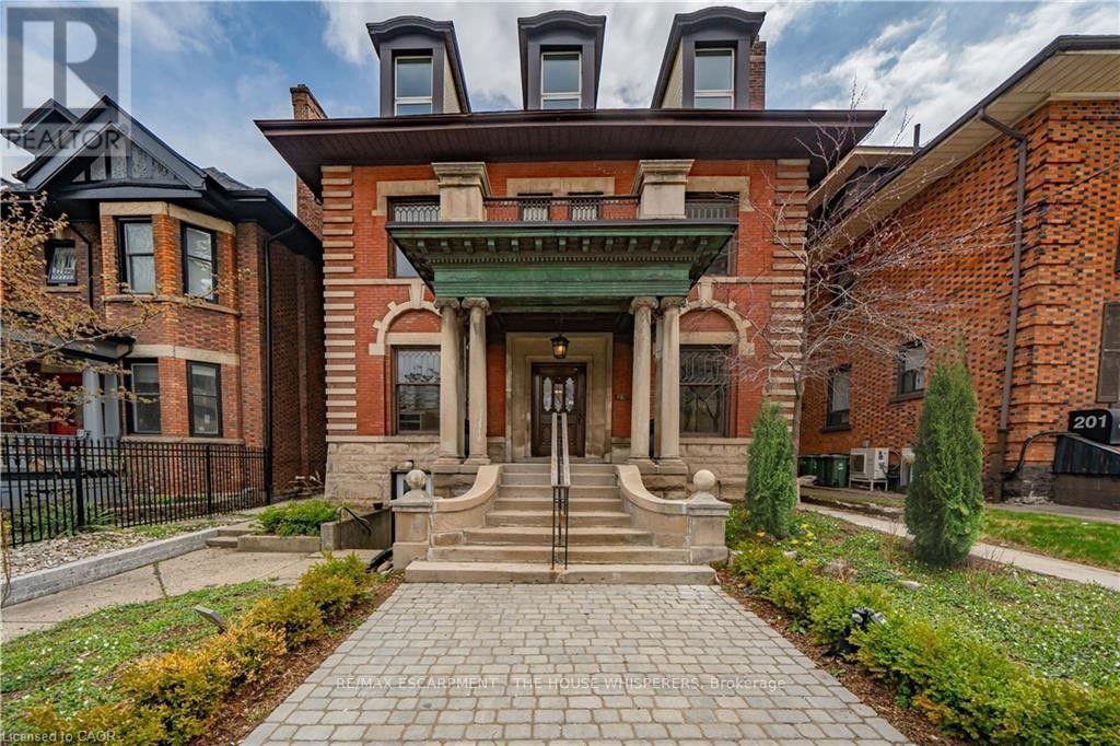 195 JAMES STREET S, Hamilton, Ontario