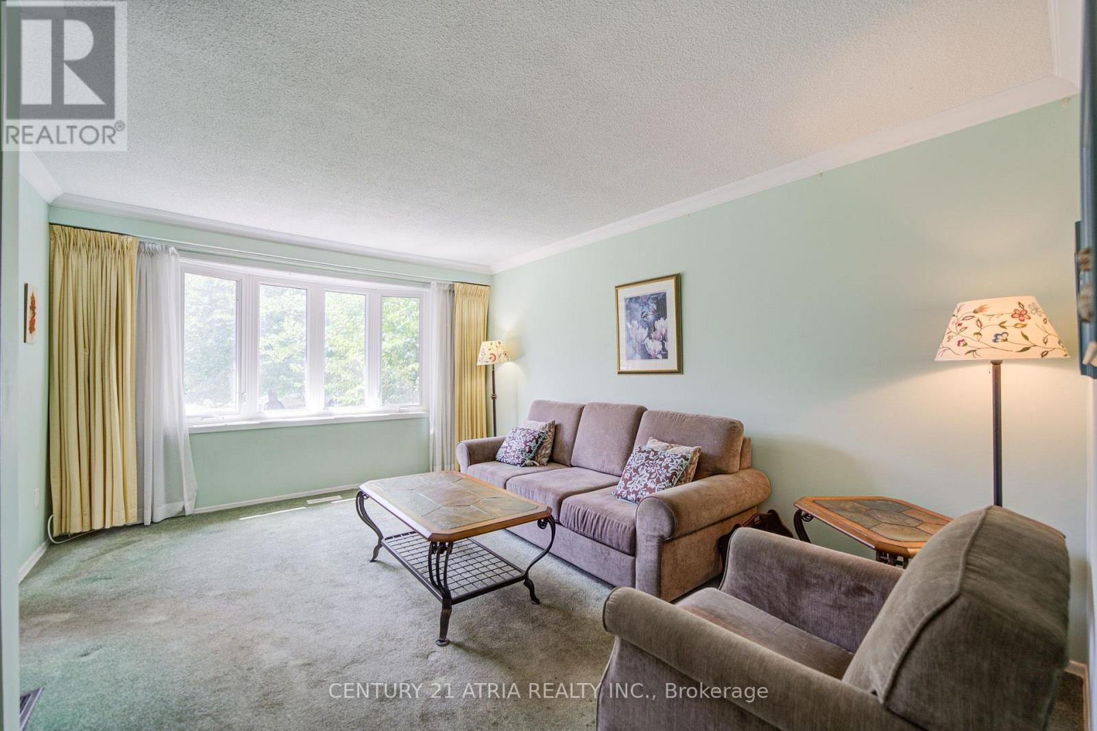141 Hollyberry Trail, Toronto, Ontario M2H 2P2 - Photo 4 - C13700174