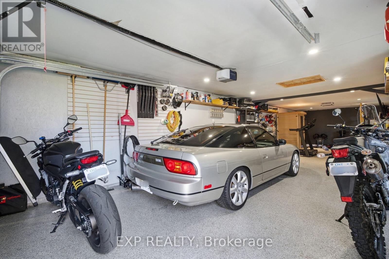 20 Hillview Street, Kitchener, Ontario  N2H 5P8 - Photo 37 - X13697536
