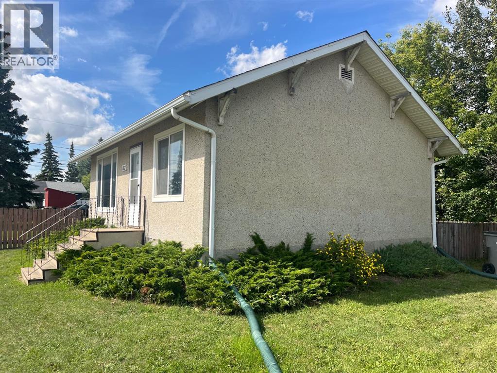 102 3 Street E, Lashburn, Saskatchewan  S0M 1H0 - Photo 4 - A2338778
