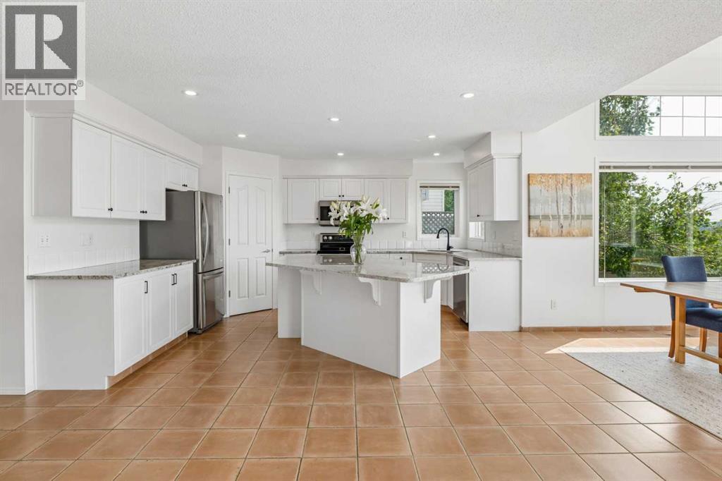 74 Spring View Sw, Calgary, Alberta  T3H 3S7 - Photo 14 - A2339405
