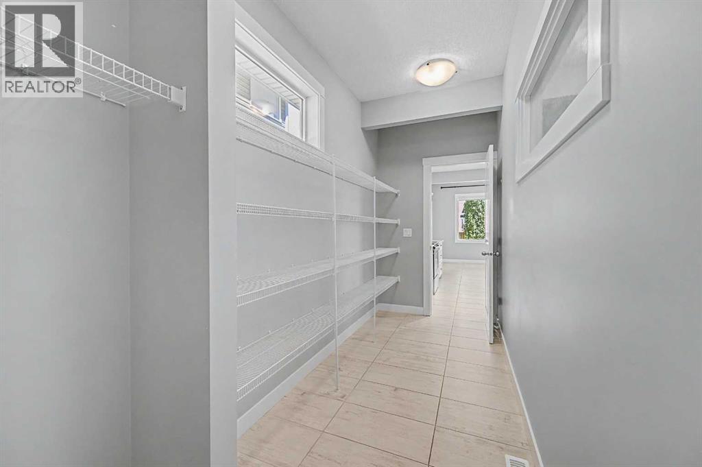 604 Midtown Place Sw, Airdrie, Alberta  T4B 4E3 - Photo 7 - A2335225