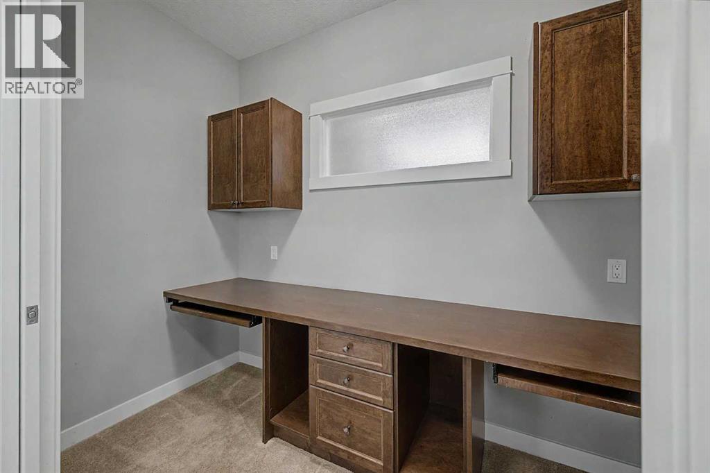 604 Midtown Place Sw, Airdrie, Alberta  T4B 4E3 - Photo 13 - A2335225