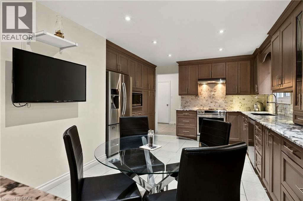 4348 Jenkins Crescent, Mississauga, Ontario  L5R 1V3 - Photo 9 - 40856232
