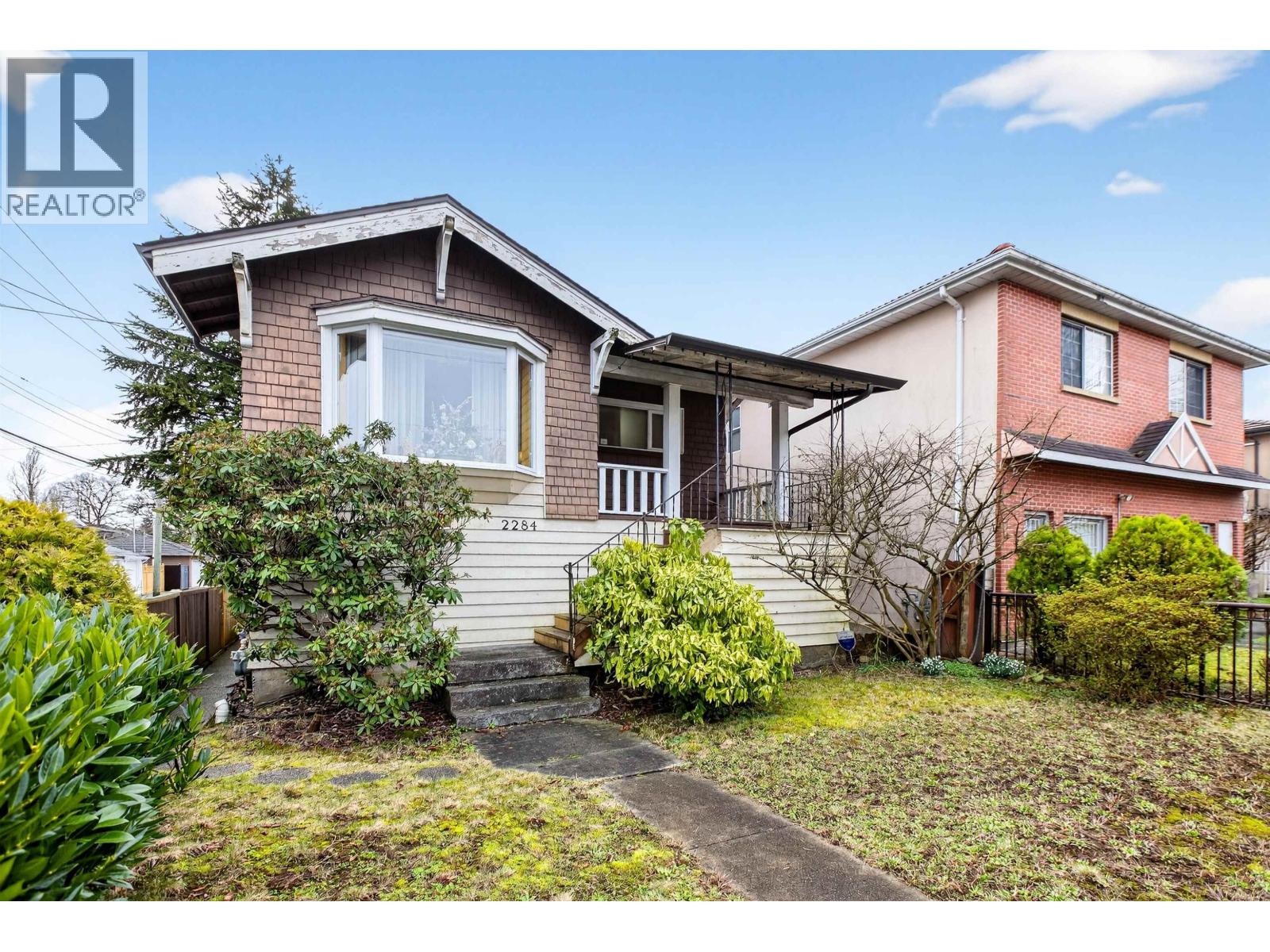 Listing Picture 35 of 39 : 2284 E 45TH AVENUE, Vancouver / 溫哥華 - 魯藝地產 Yvonne Lu Group - MLS Medallion Club Member