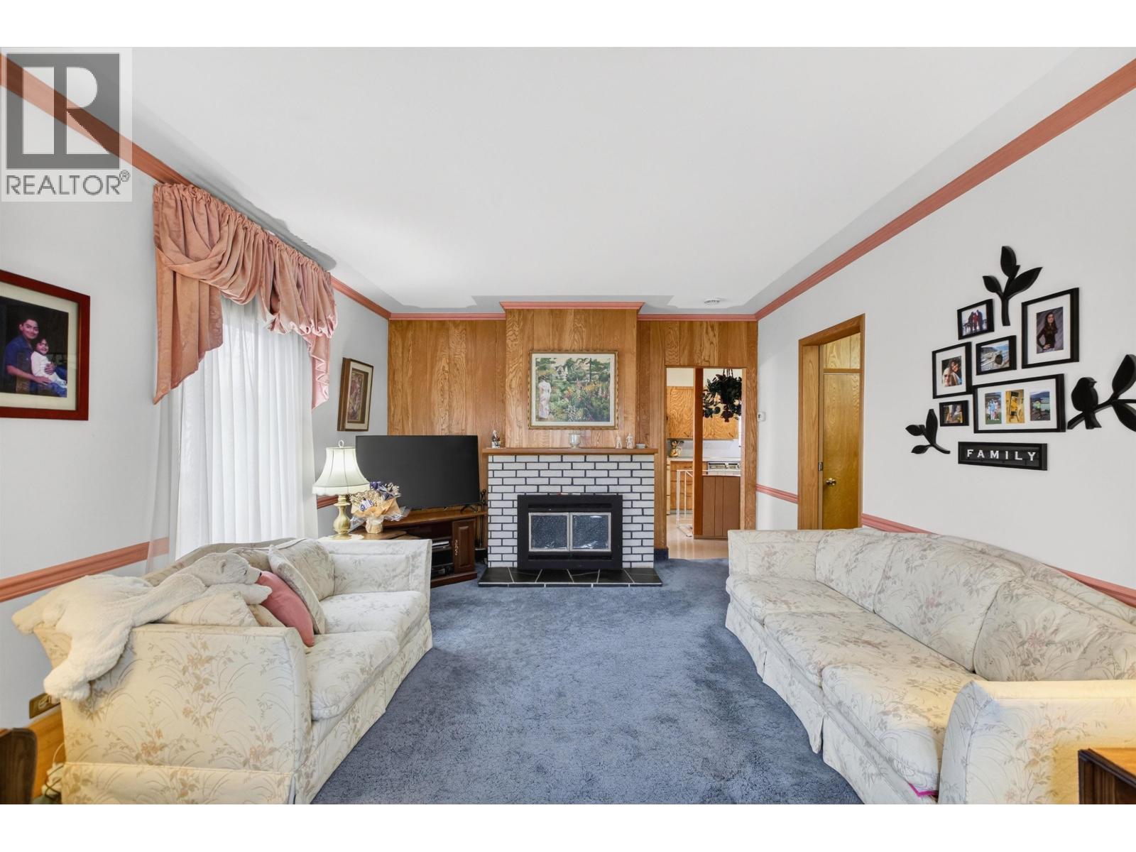 Listing Picture 6 of 39 : 2284 E 45TH AVENUE, Vancouver / 溫哥華 - 魯藝地產 Yvonne Lu Group - MLS Medallion Club Member