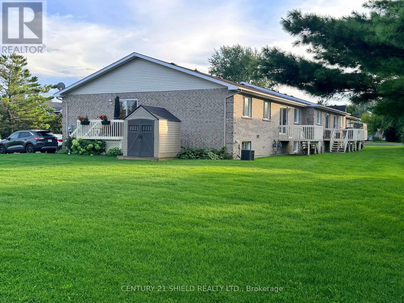 19 Simcoe Street, South Stormont, Ontario  K0C 1P0 - Photo 25 - X13703234