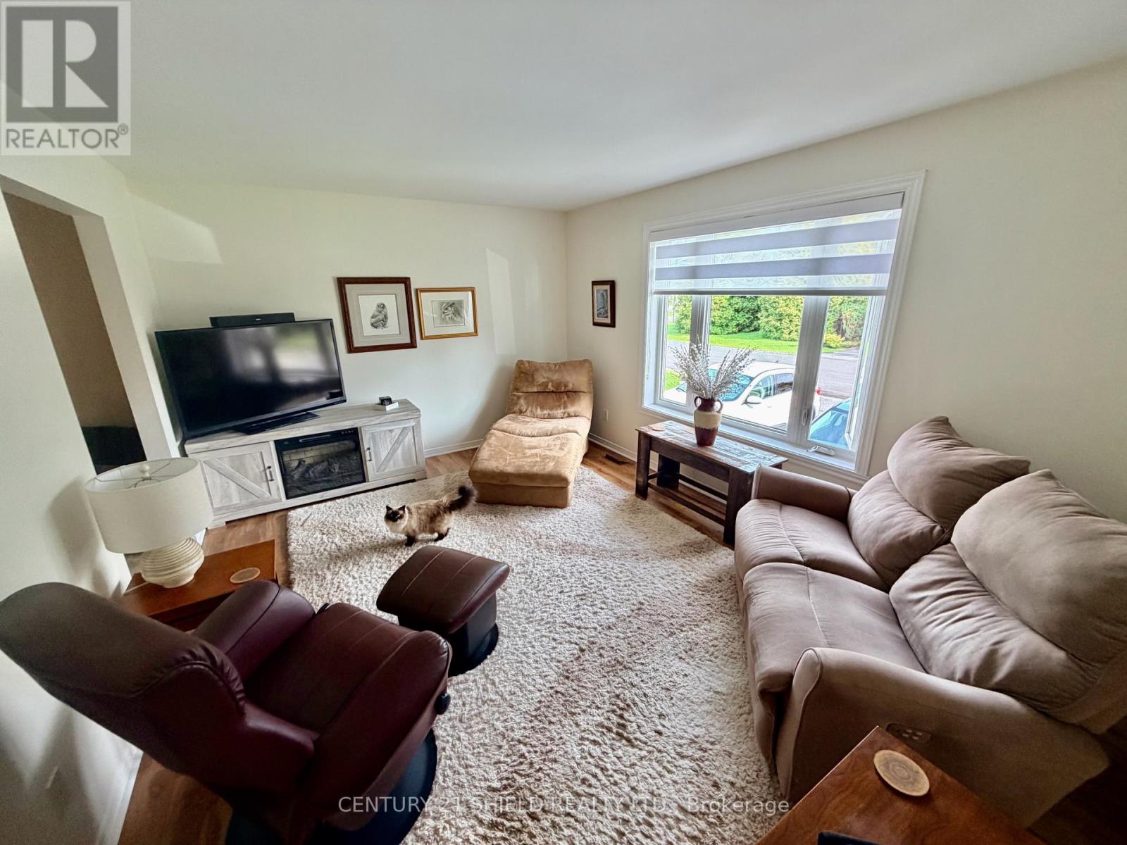 19 Simcoe Street, South Stormont, Ontario  K0C 1P0 - Photo 3 - X13703234