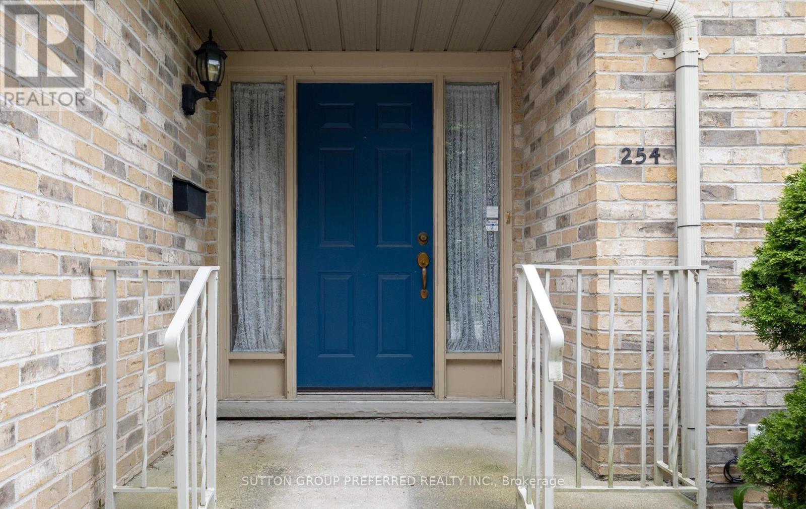 254 Kettle Creek Drive, Central Elgin, Ontario  N0L 1B0 - Photo 3 - X13543084