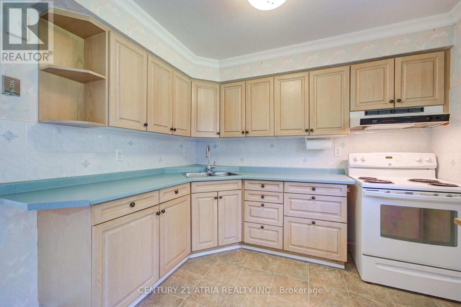 141 Hollyberry Trail, Toronto, Ontario M2H 2P2 - Photo 9 - C13700174