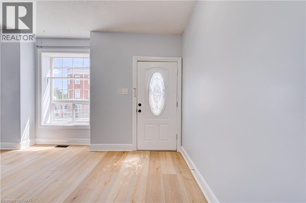 299 Bay Street N, Hamilton, Ontario  L8L 1M2 - Photo 5 - 40856589